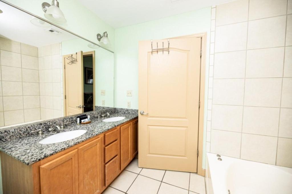 Mvc - Unit 1302 - The Cove Apartment พิเจนฟอร์จ ภายนอก รูปภาพ