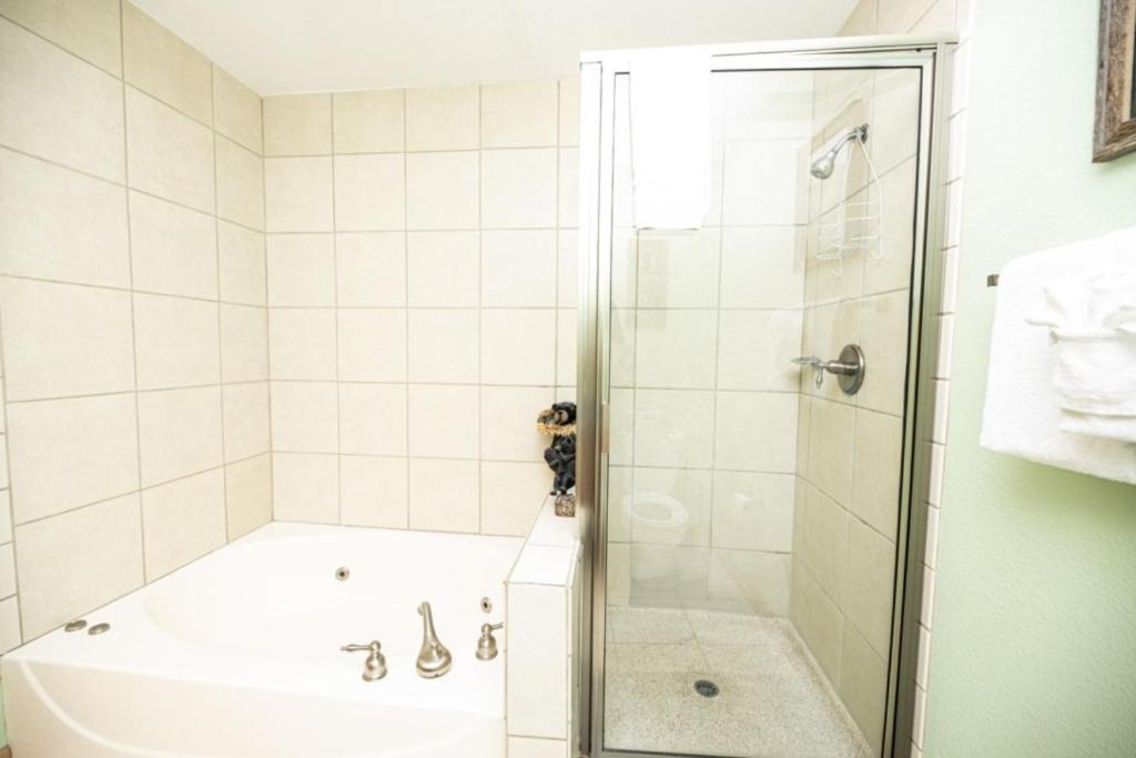 Mvc - Unit 1302 - The Cove Apartment พิเจนฟอร์จ ภายนอก รูปภาพ