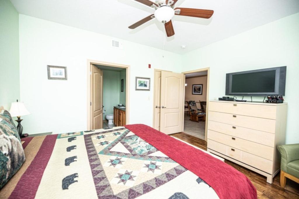 Mvc - Unit 1302 - The Cove Apartment พิเจนฟอร์จ ภายนอก รูปภาพ